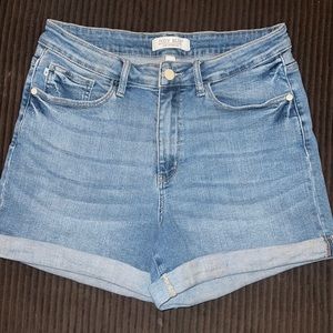 Judy blue high waisted, medium wash, size Large